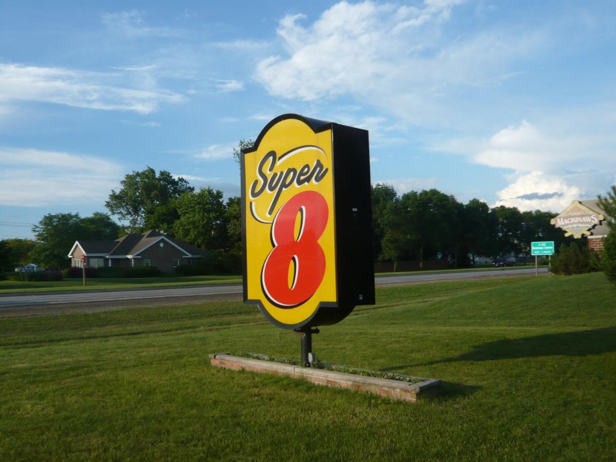 Super 8 By Wyndham Green Bay I-43 Bus. Park Luaran gambar
