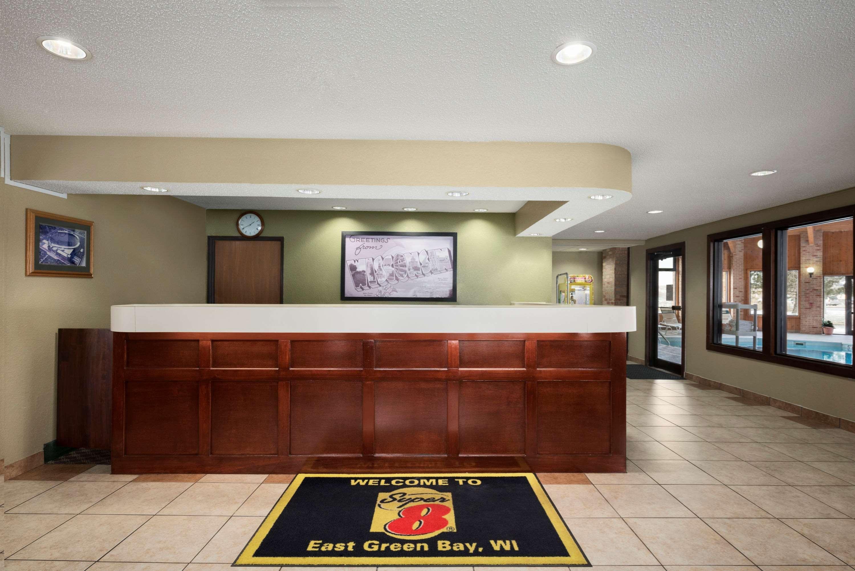 Super 8 By Wyndham Green Bay I-43 Bus. Park Luaran gambar